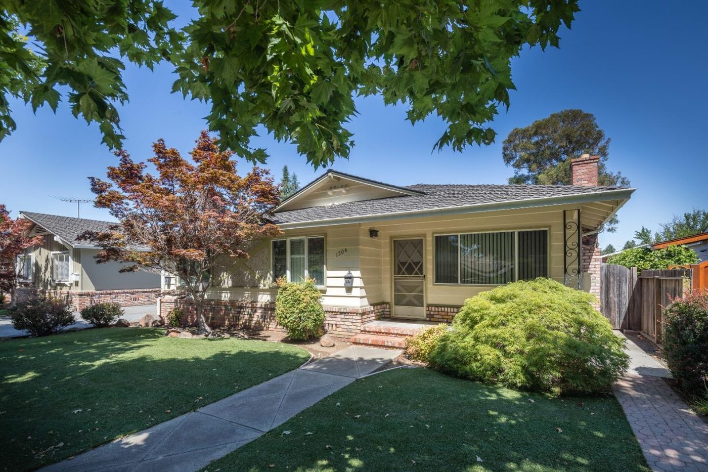 1504 Roosevelt Ave, Redwood City, CA